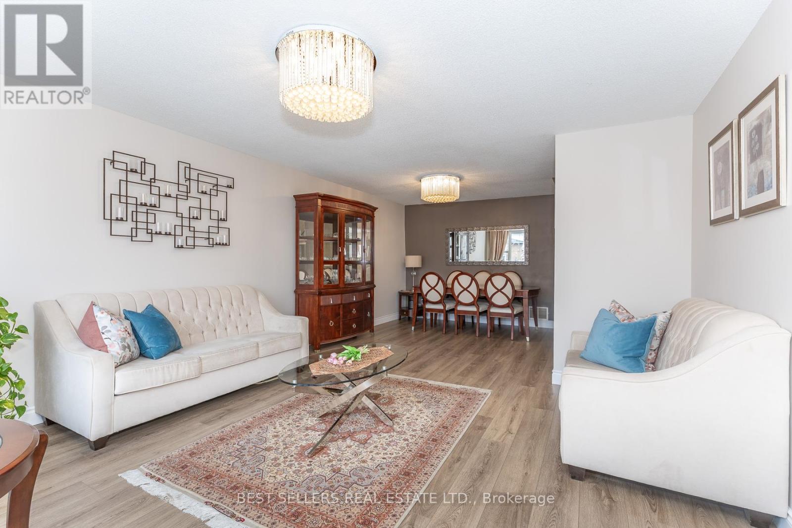 2554 PALISANDER AVENUE - 12