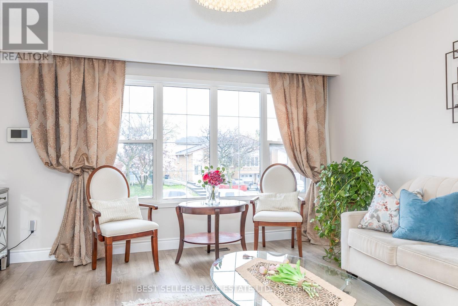 2554 PALISANDER AVENUE - 14