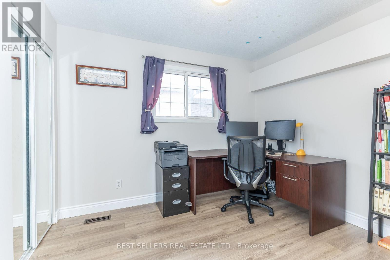 2554 PALISANDER AVENUE - 18