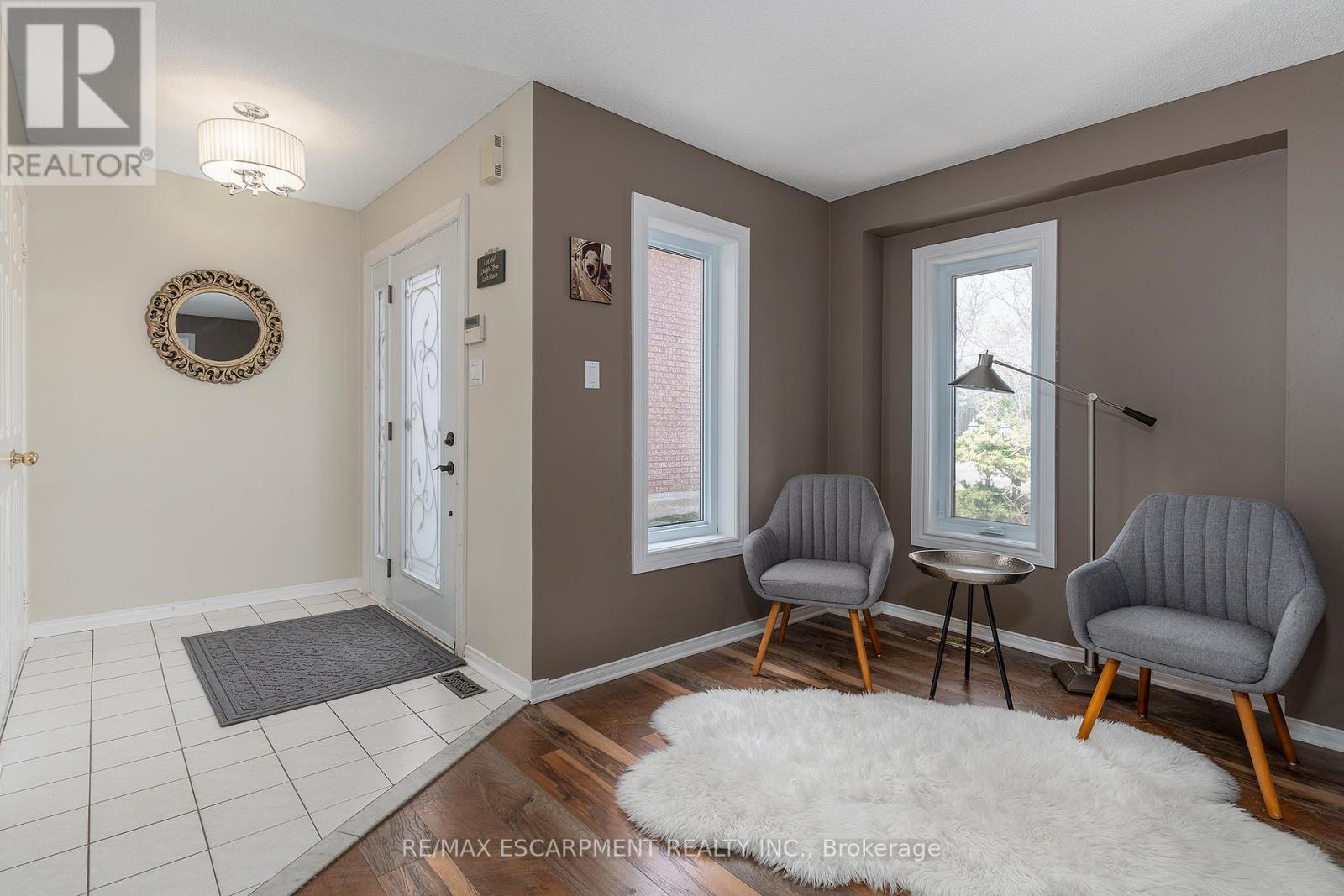 5 EARLY STREET - 3