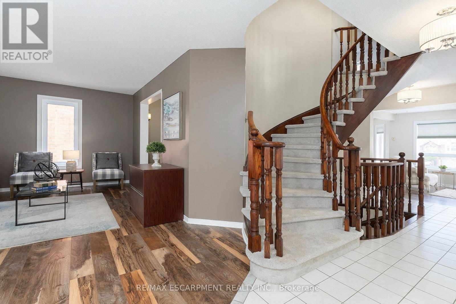5 EARLY STREET - 4