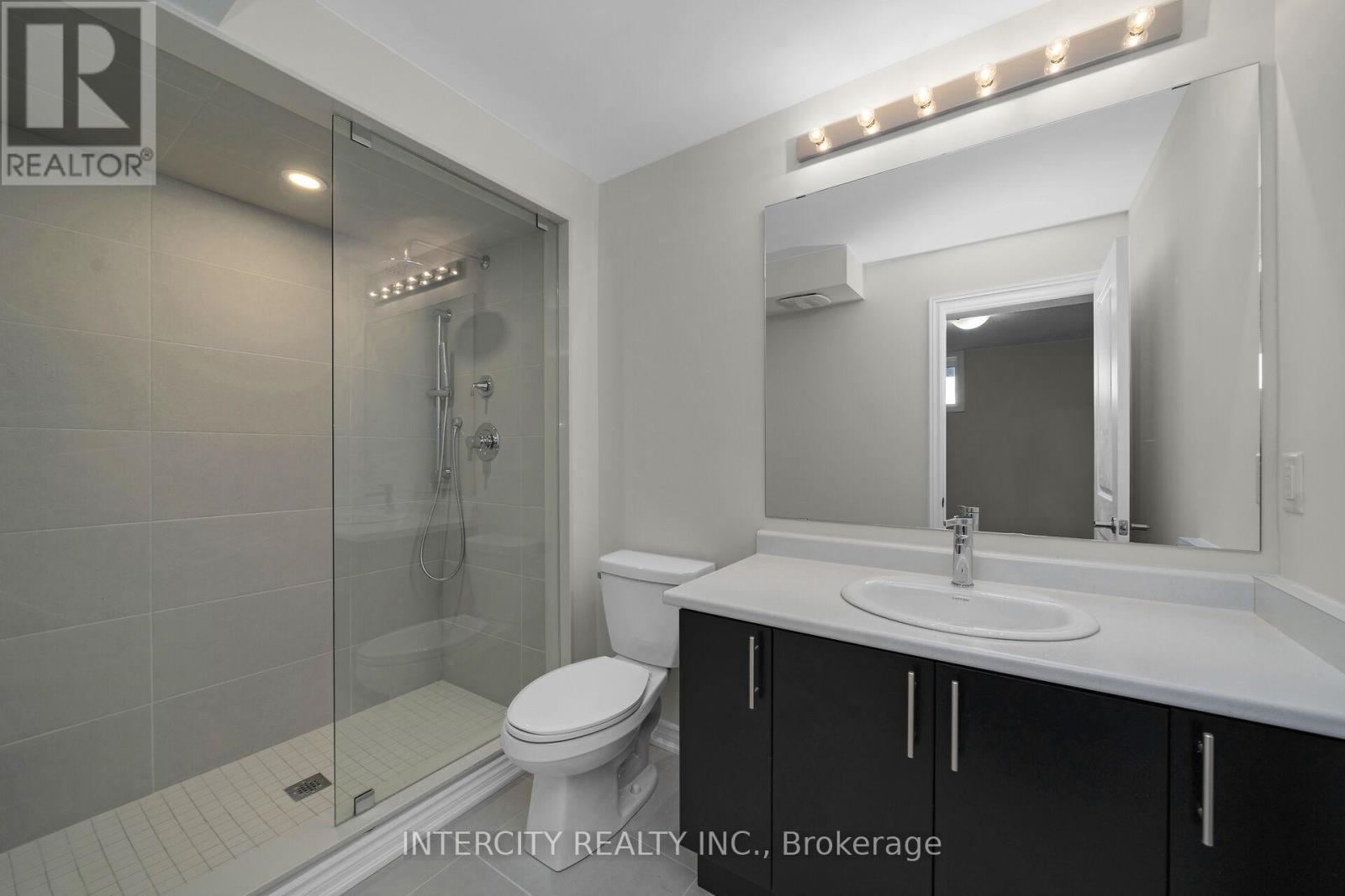 #31F 471 TIM MANLEY AVENUE - 13