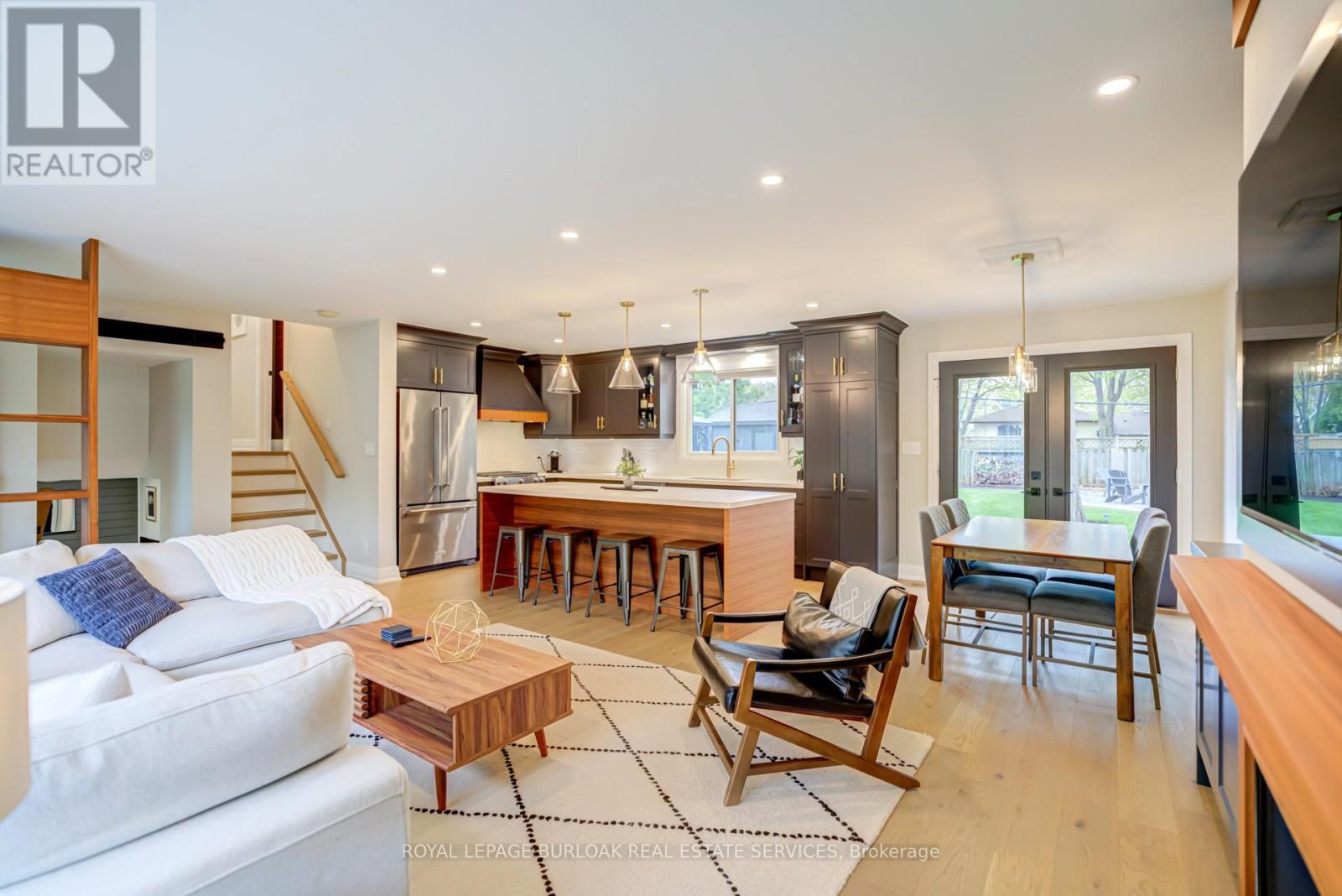 5226 SPRUCE AVENUE - 6