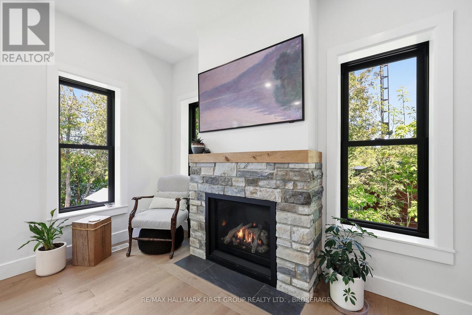 4802 PLUMB LANE - 10