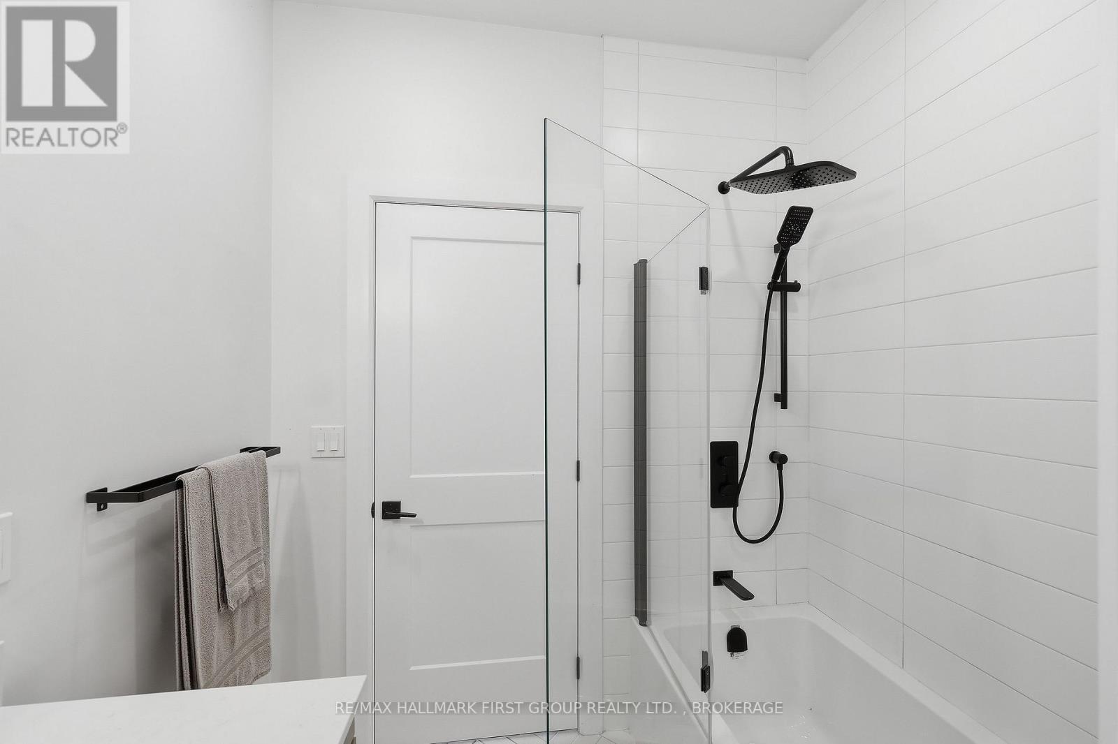 4802 PLUMB LANE - 27