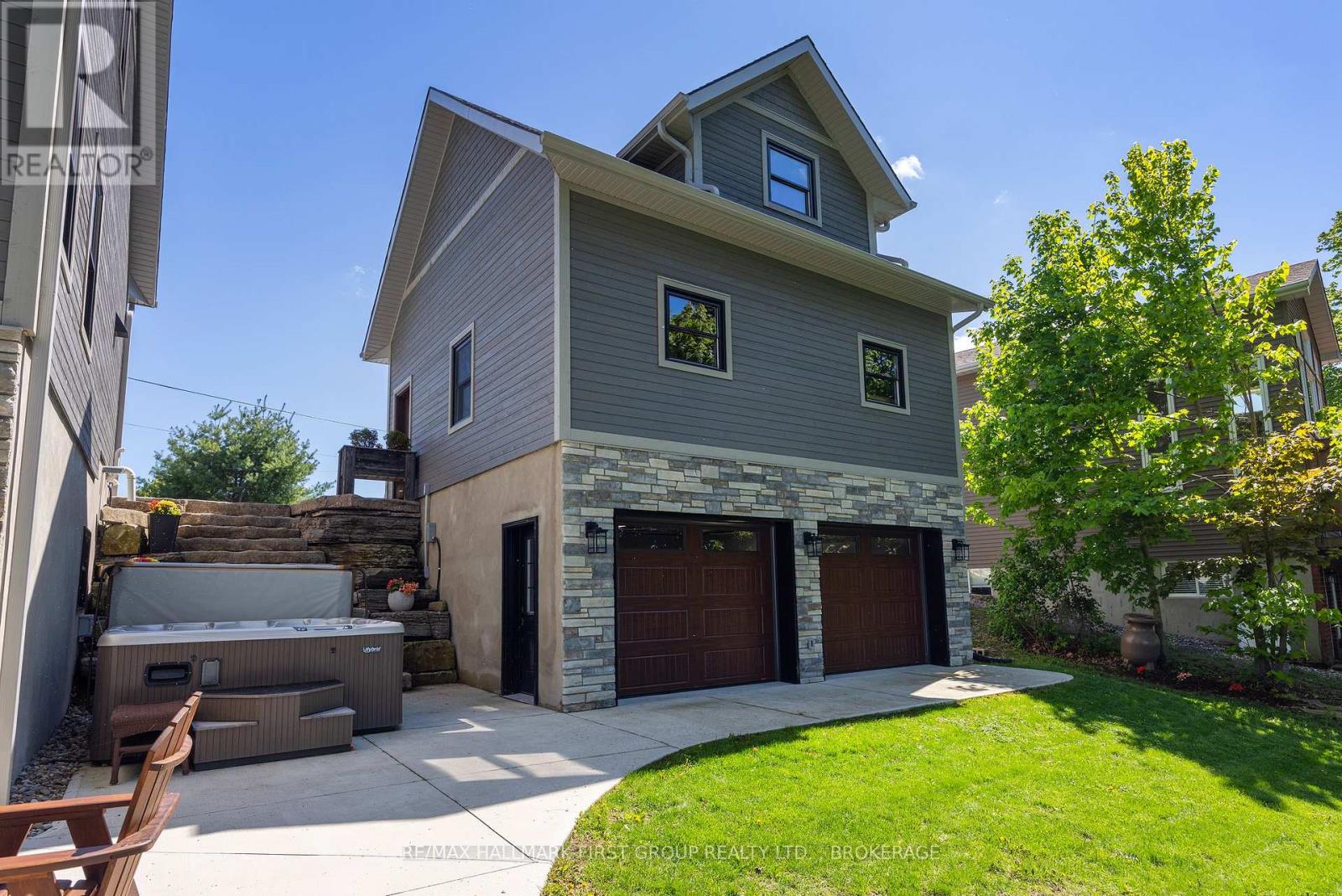 4802 PLUMB LANE - 30