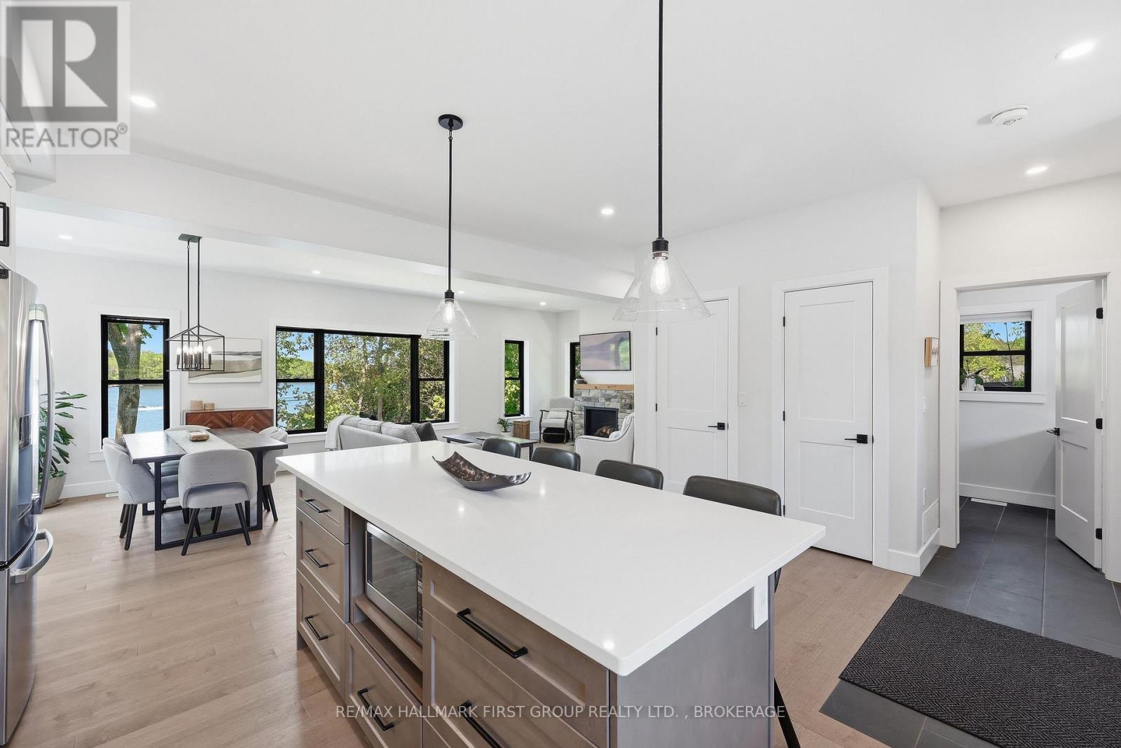 4802 PLUMB LANE - 8