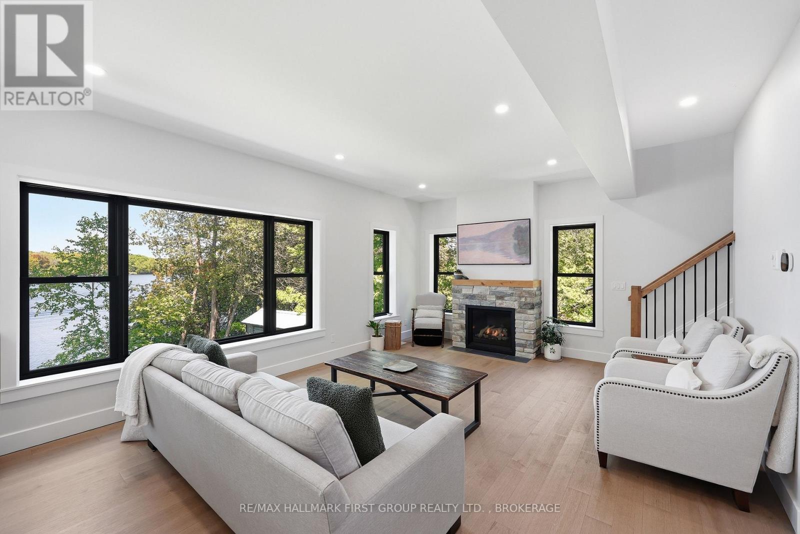 4802 PLUMB LANE - 9