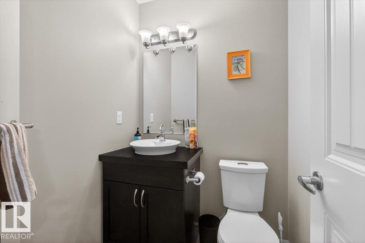 1107 35 AV NW - 22
