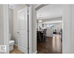 1107 35 Av Nw, Edmonton, AB T6T0J8 Photo 8