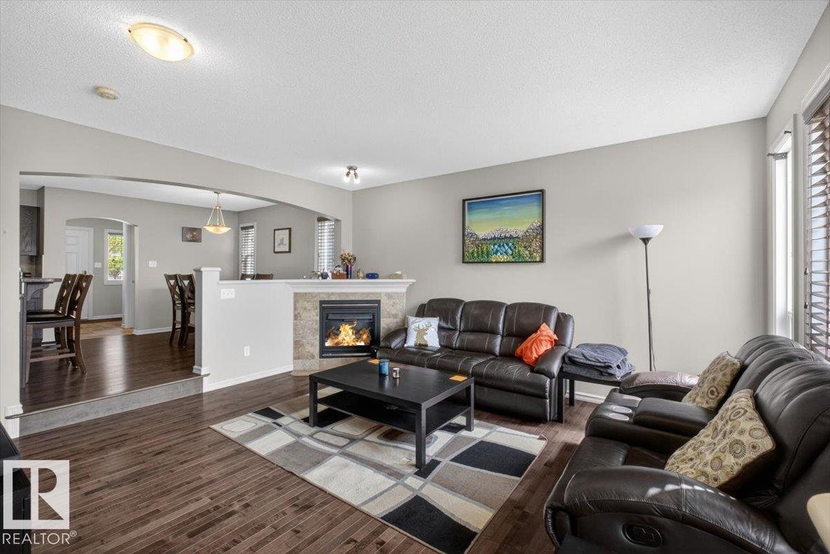 1107 35 AV NW - 21