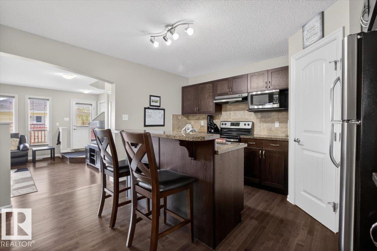 1107 35 AV NW - 9