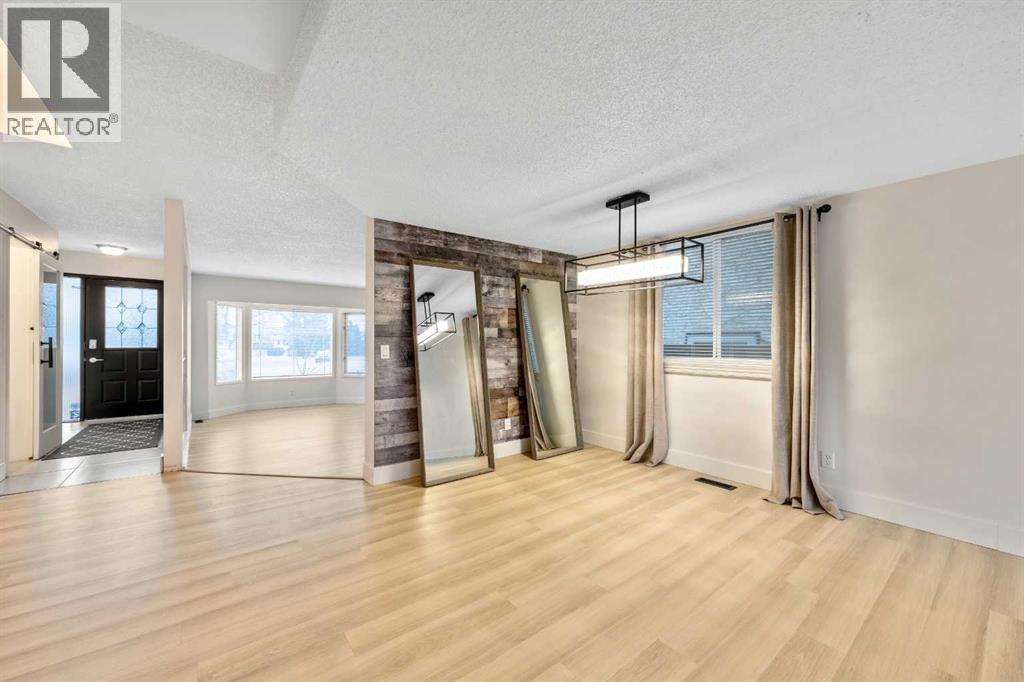 100 Woodfield Green SW - 42