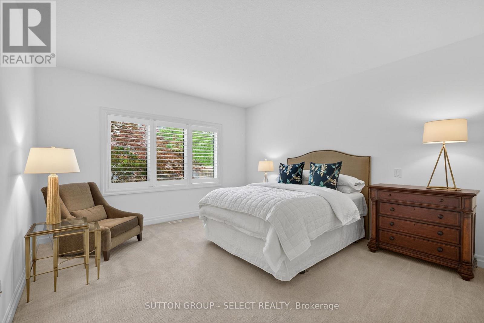 936 ZAIFMAN CIRCLE - 26