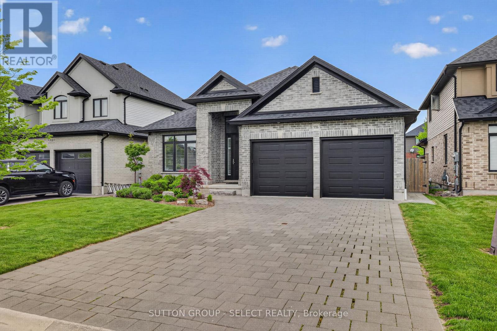 936 ZAIFMAN CIRCLE - Image 3