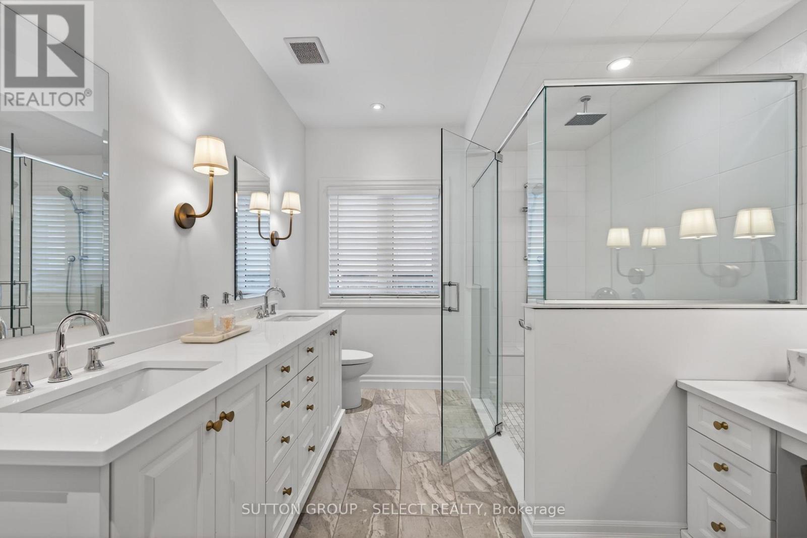936 ZAIFMAN CIRCLE - 30