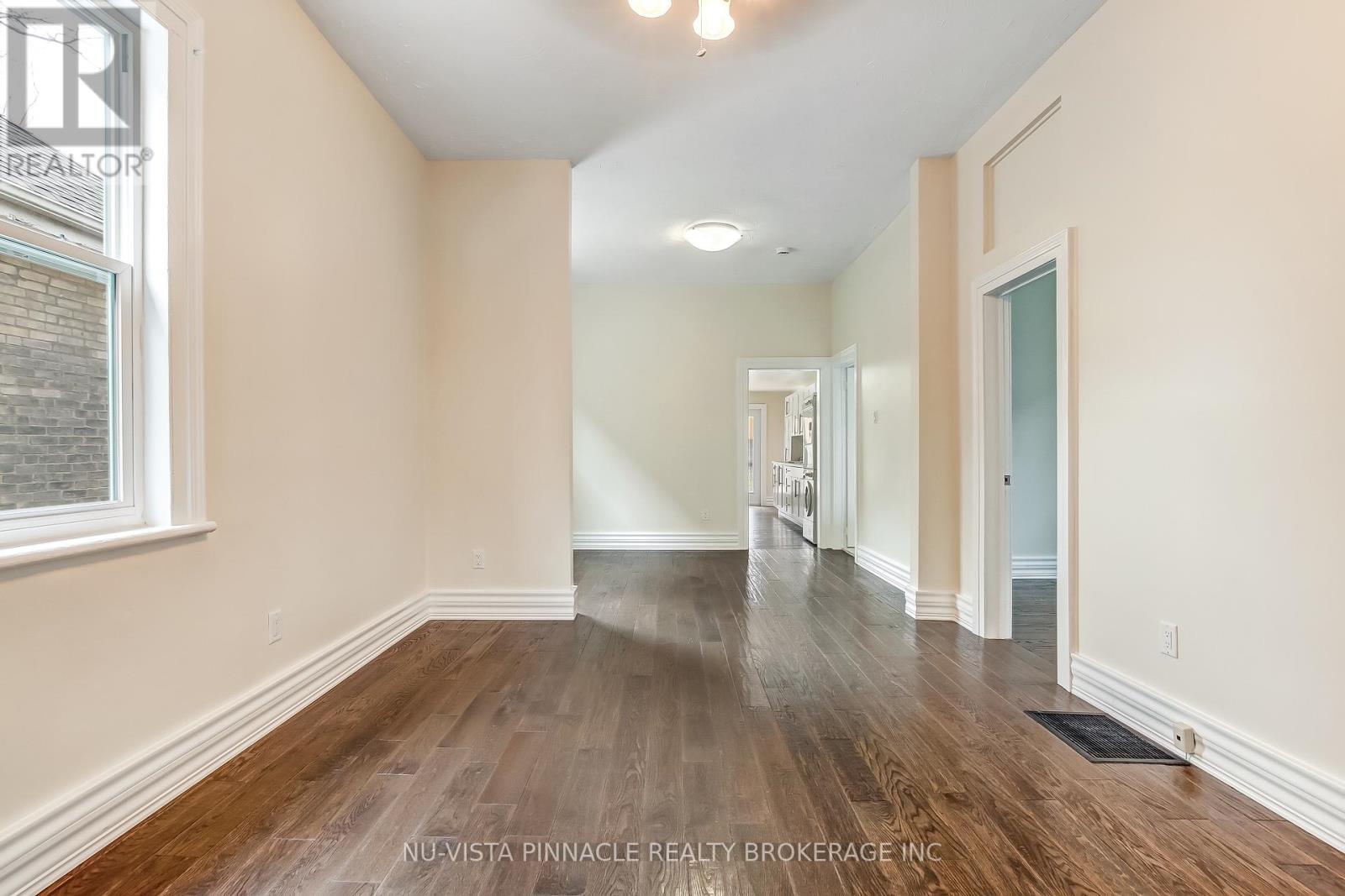 727 QUEENS AVENUE - 5
