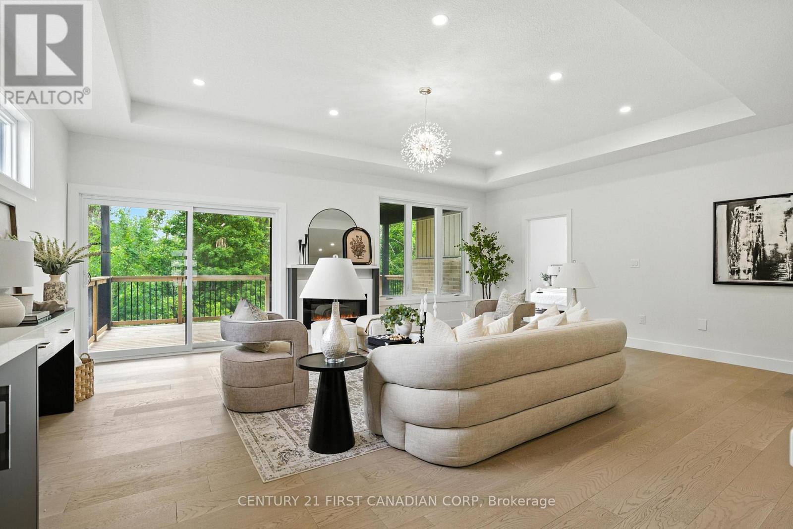 40 GREENE STREET - 18