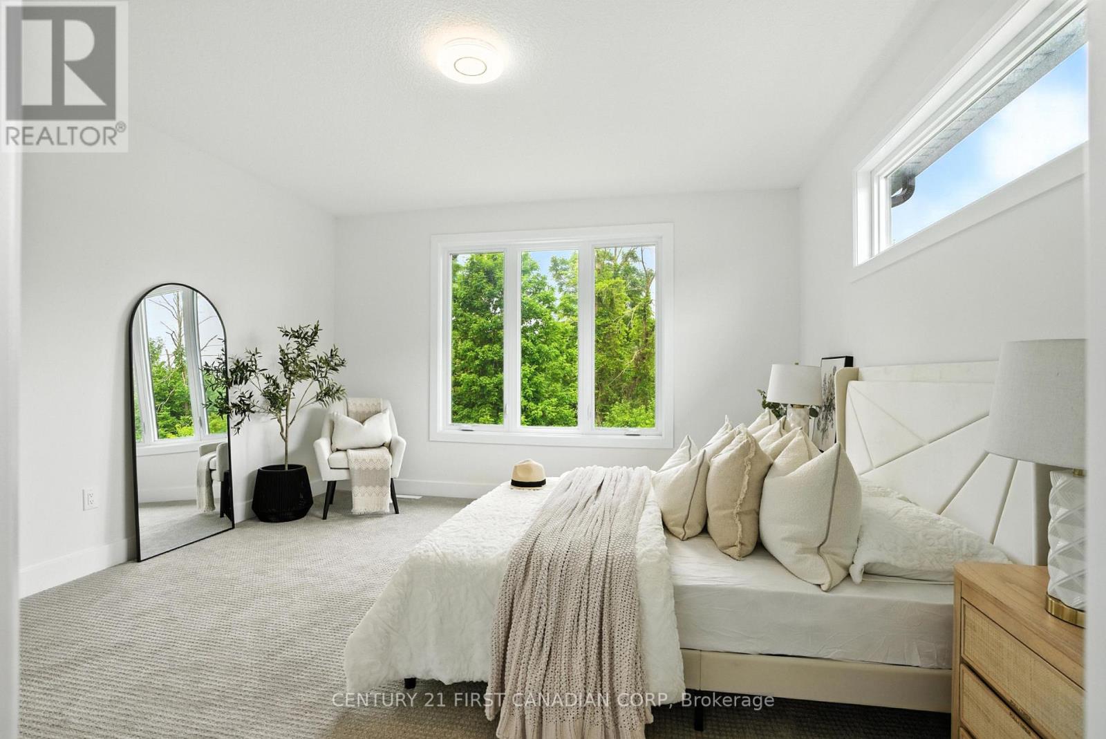 40 GREENE STREET - 28