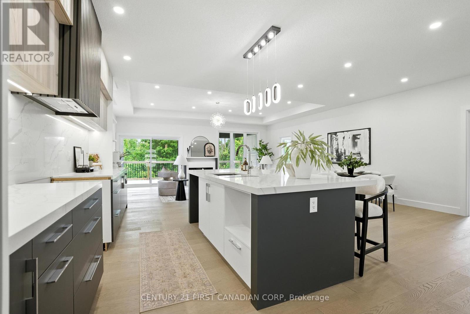 40 GREENE STREET - 7
