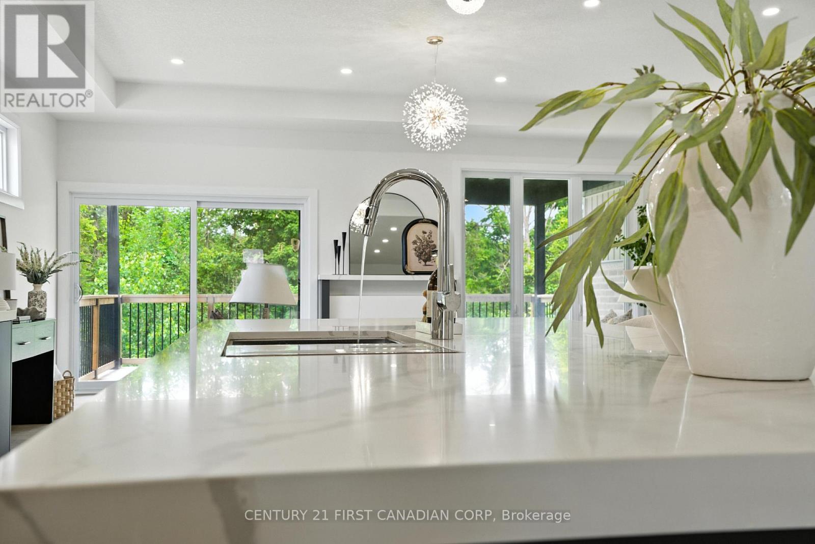 40 GREENE STREET - 8