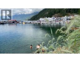 6338 Douglas Street, West Vancouver, BC V7W2E9 Photo 17