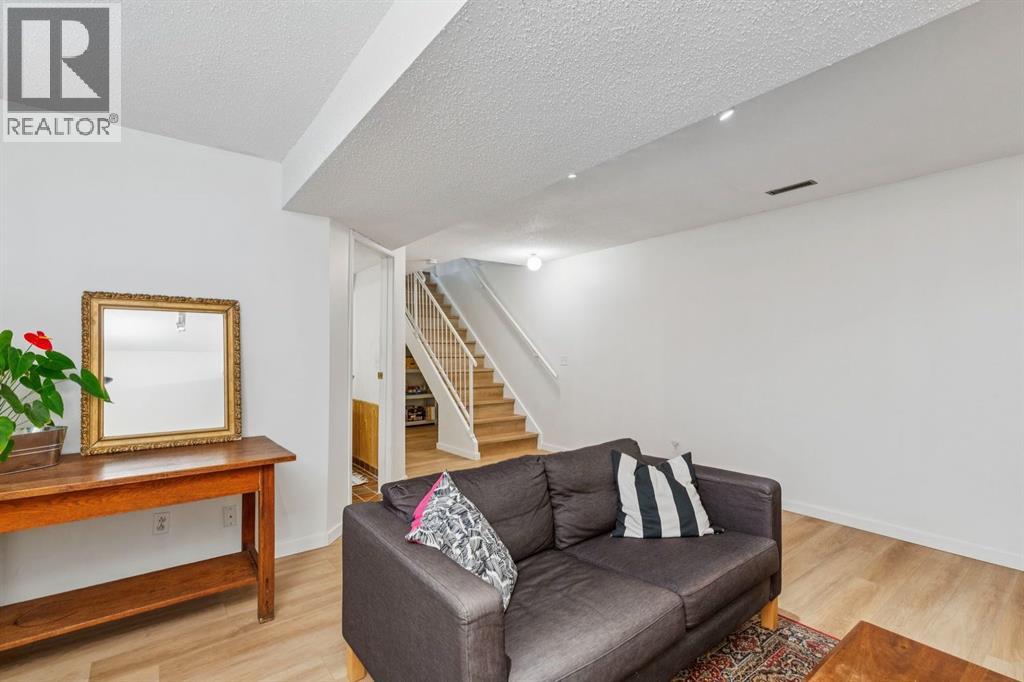 419 21 Avenue NW - 28