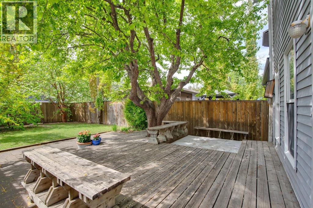 419 21 Avenue NW - 32