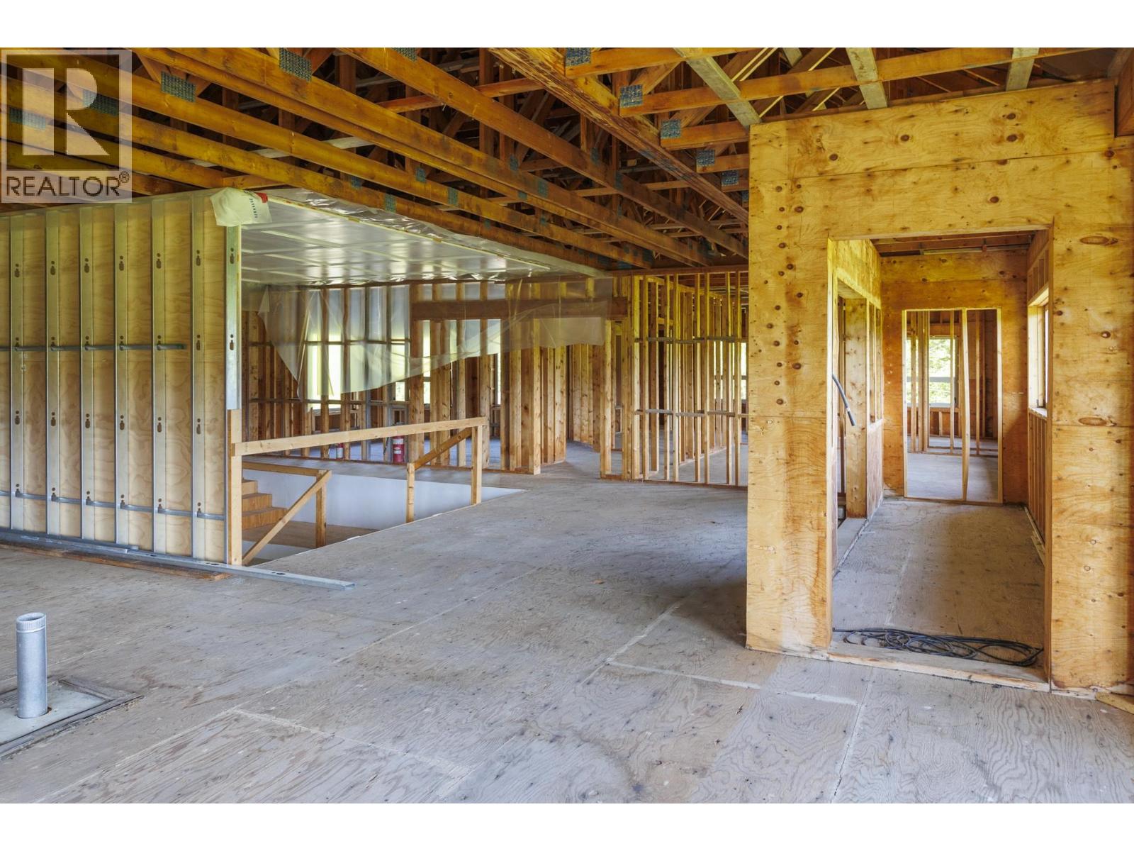 8985 CRESCENT SPUR ROAD - 7