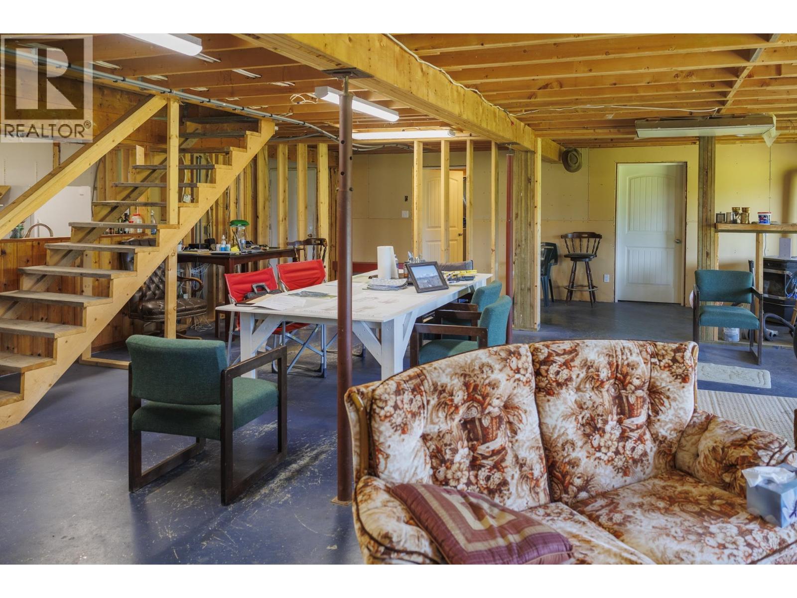 8985 CRESCENT SPUR ROAD - 23
