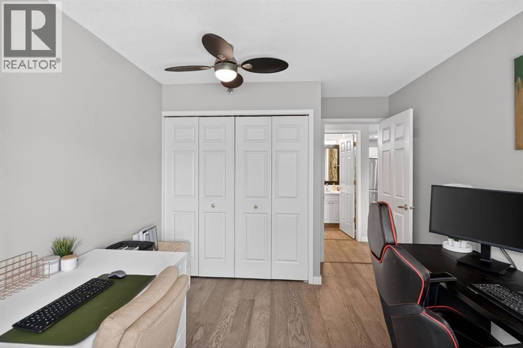 #305 1415 17 Street SE - 17