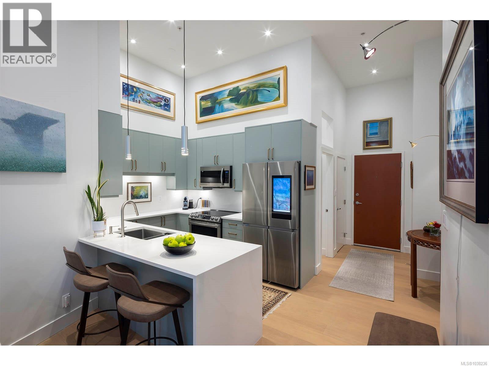 #N106 737 Humboldt St - 3