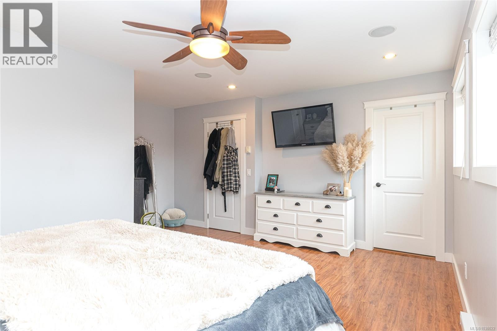 6618 Steeple Chase - 24