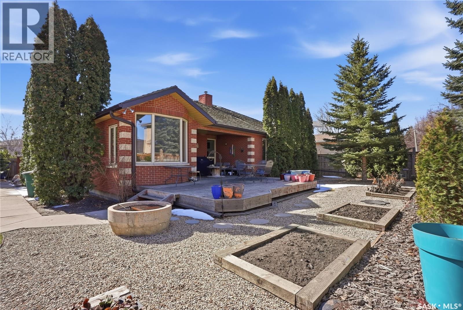 214 Forsyth COURT - 58