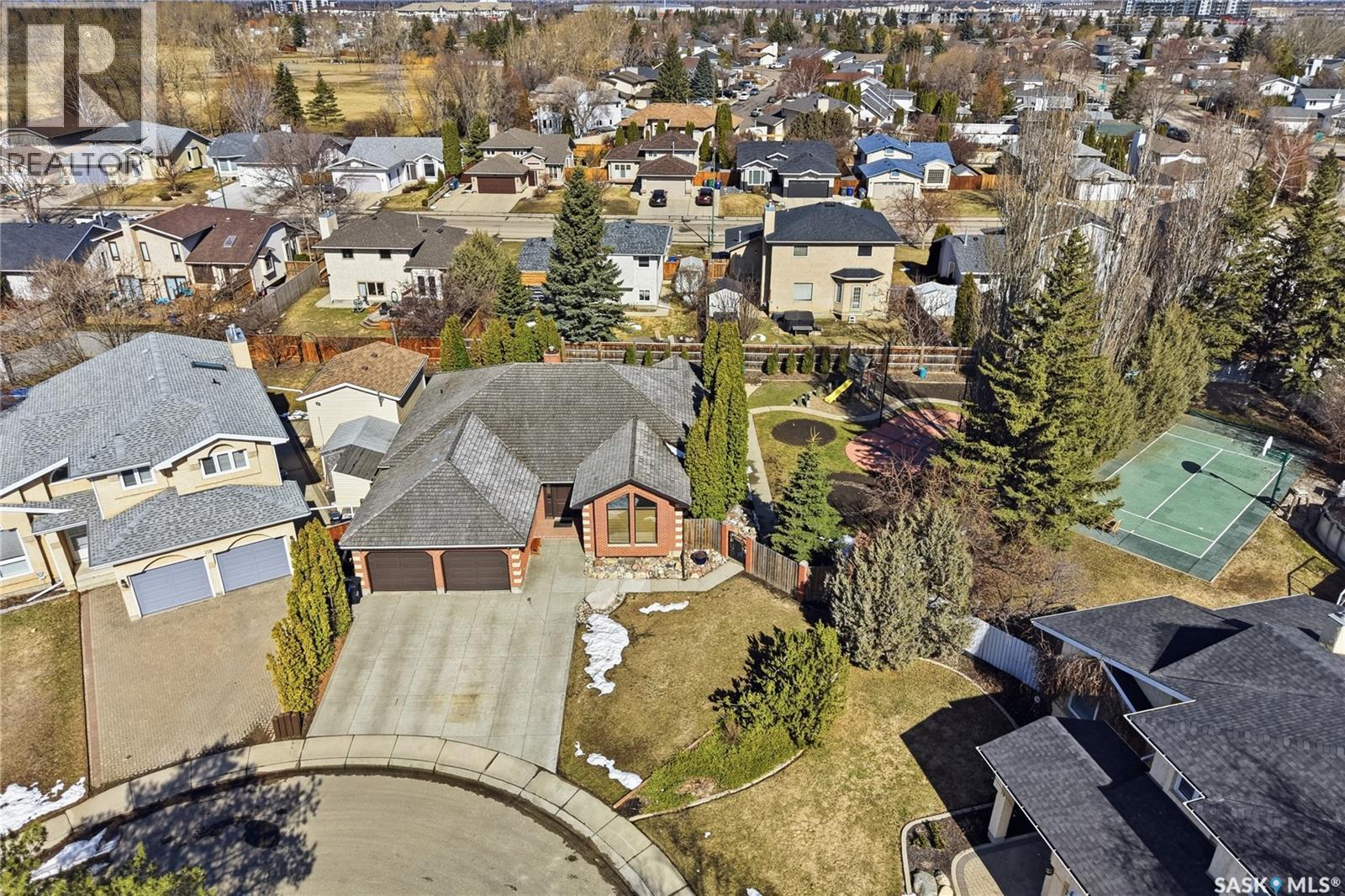 214 Forsyth COURT - 66
