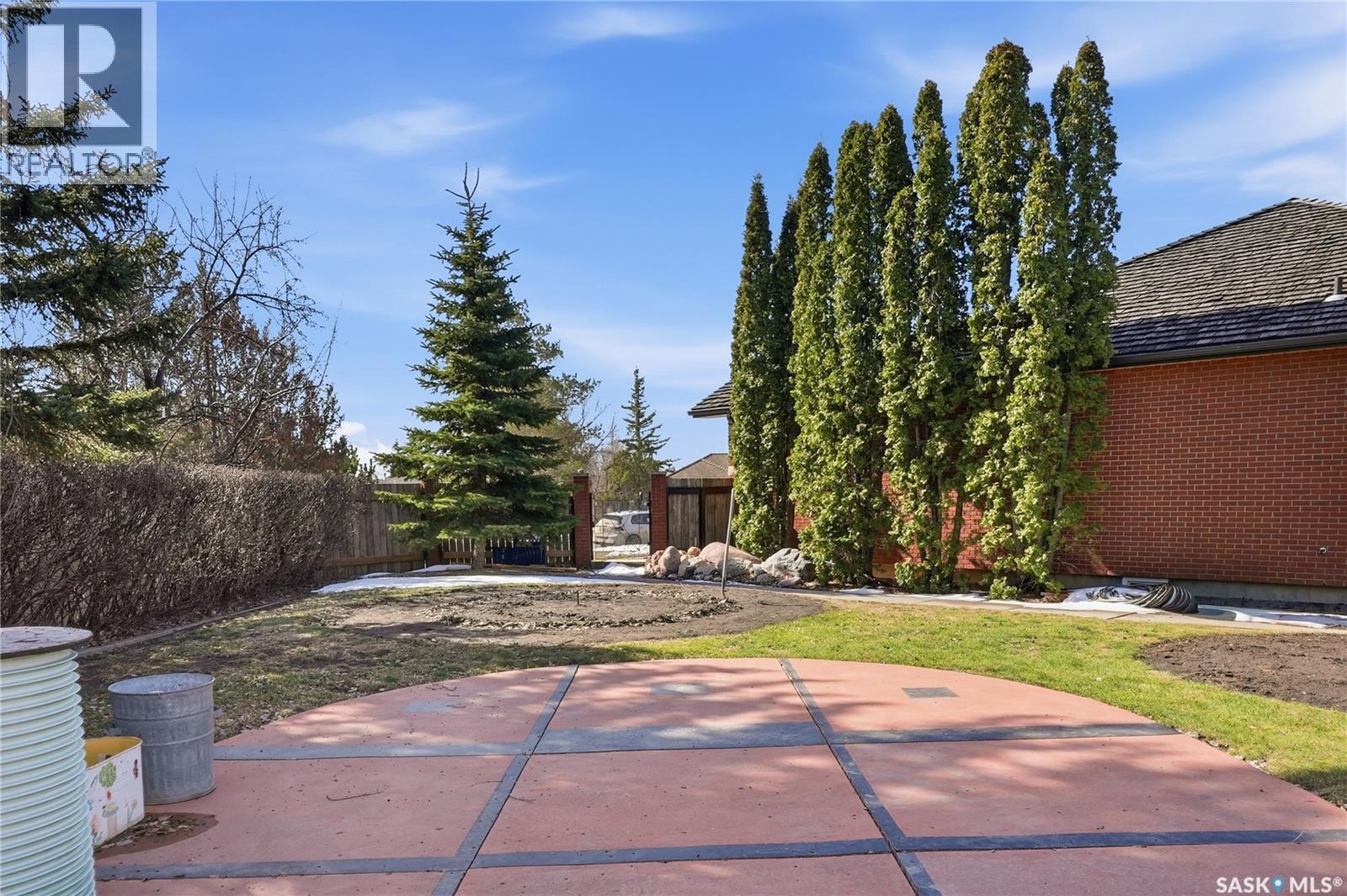 214 Forsyth COURT - 53