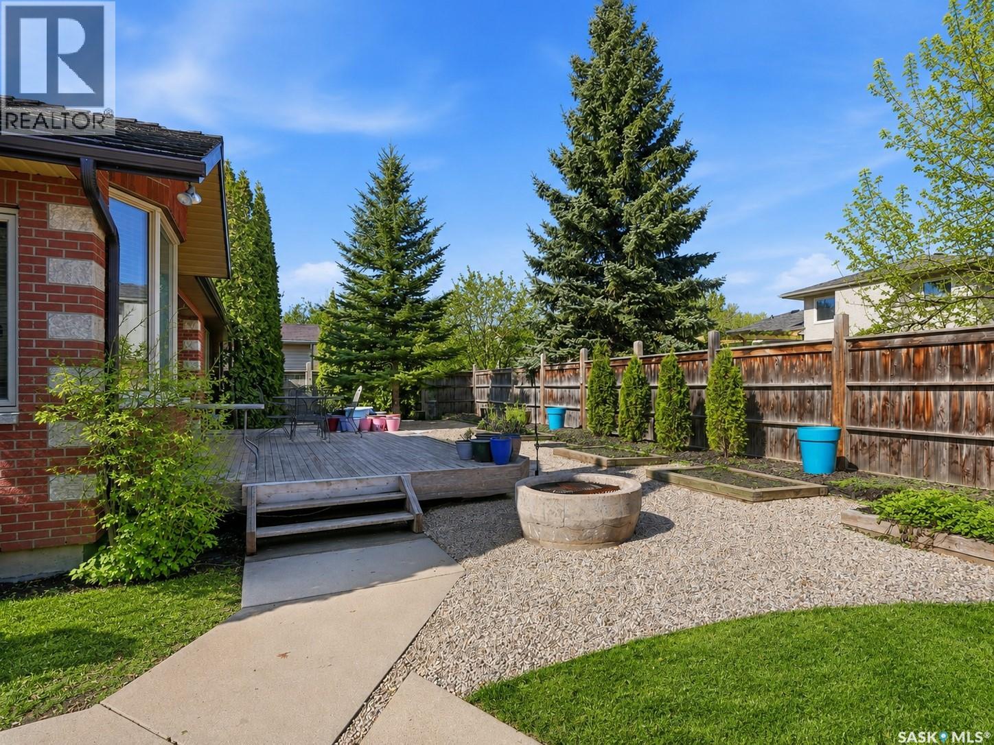 214 Forsyth COURT - 57