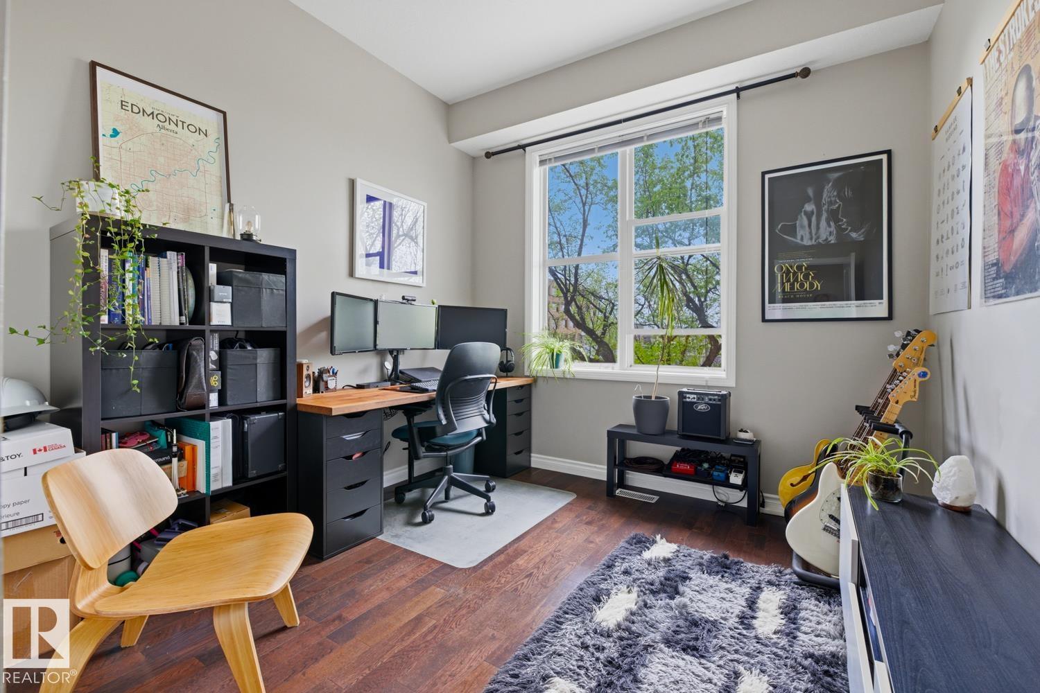 #304 10411 122 ST NW - 14