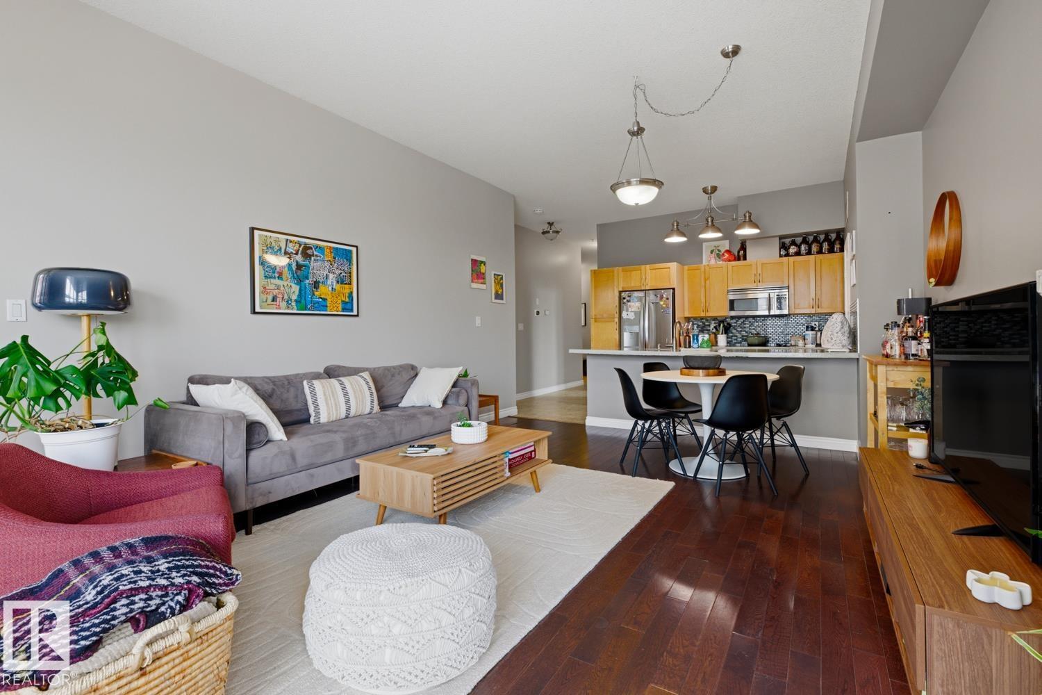 #304 10411 122 ST NW - 4