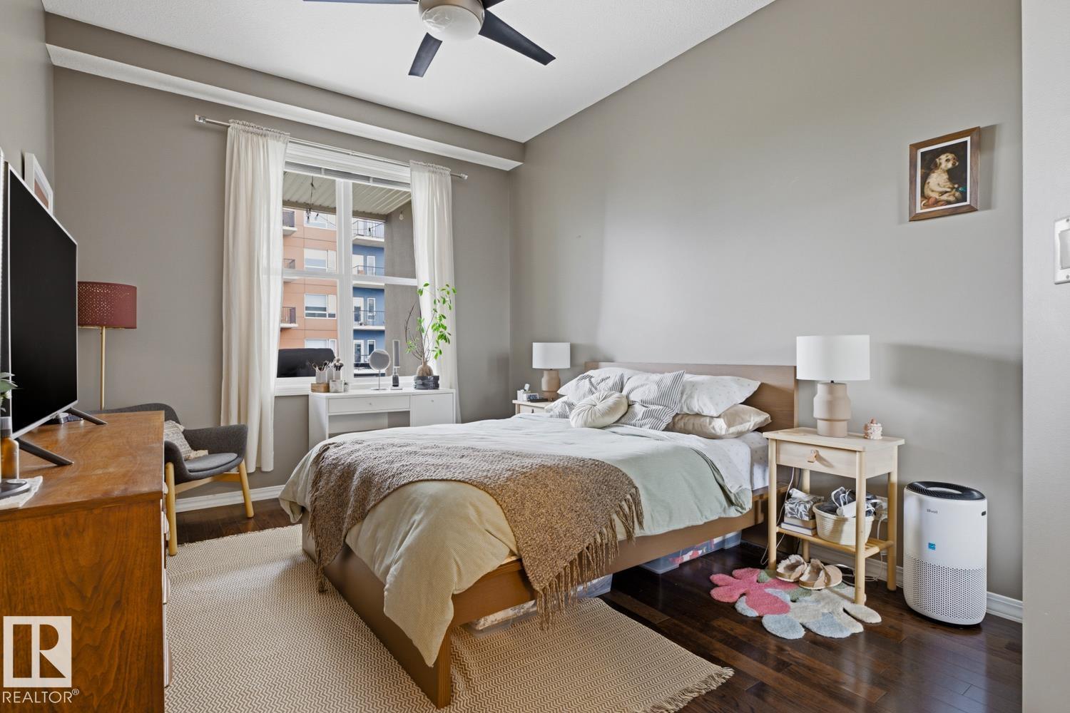 #304 10411 122 ST NW - 8