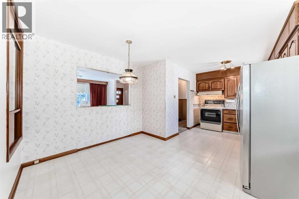 54 Fullerton Road SE - 11