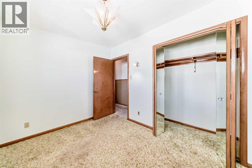 54 Fullerton Road SE - 24