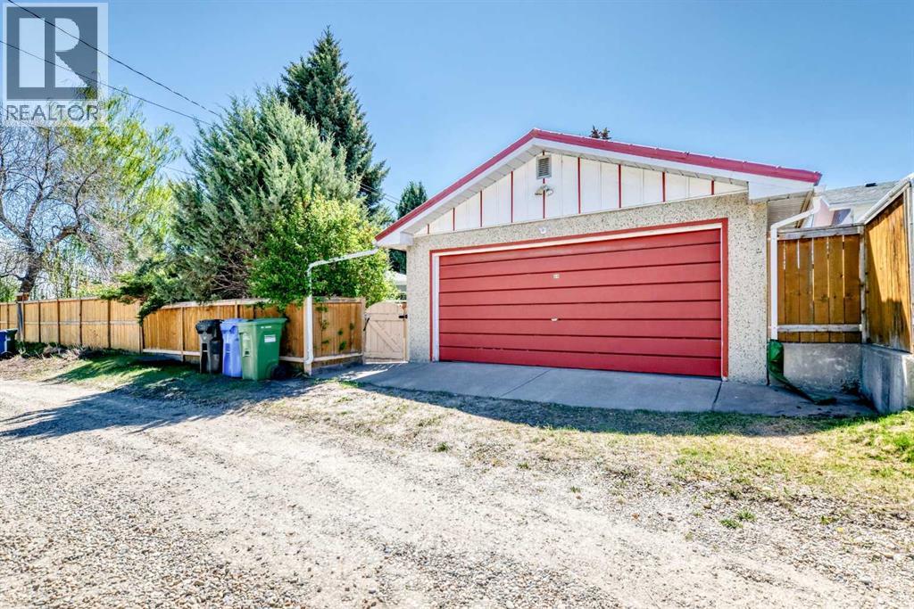 54 Fullerton Road SE - 48