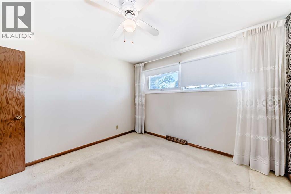 54 Fullerton Road SE - 20