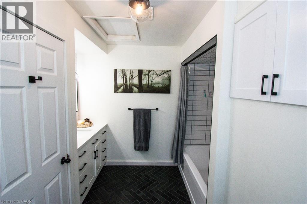 44 PYLE Road - 34