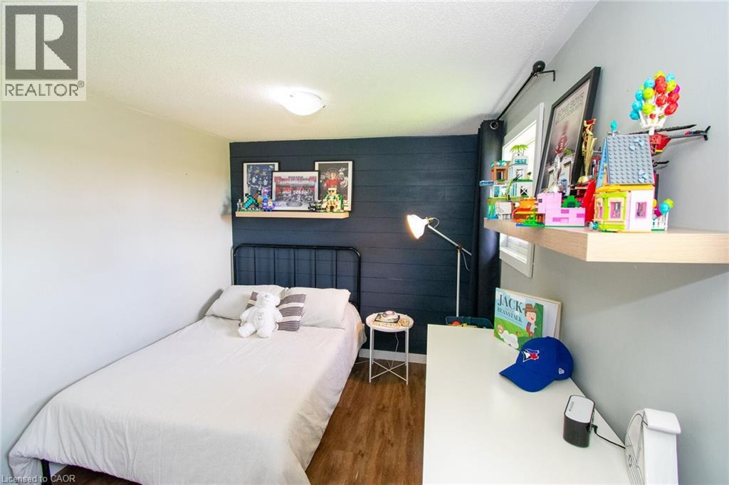 44 PYLE Road - 38