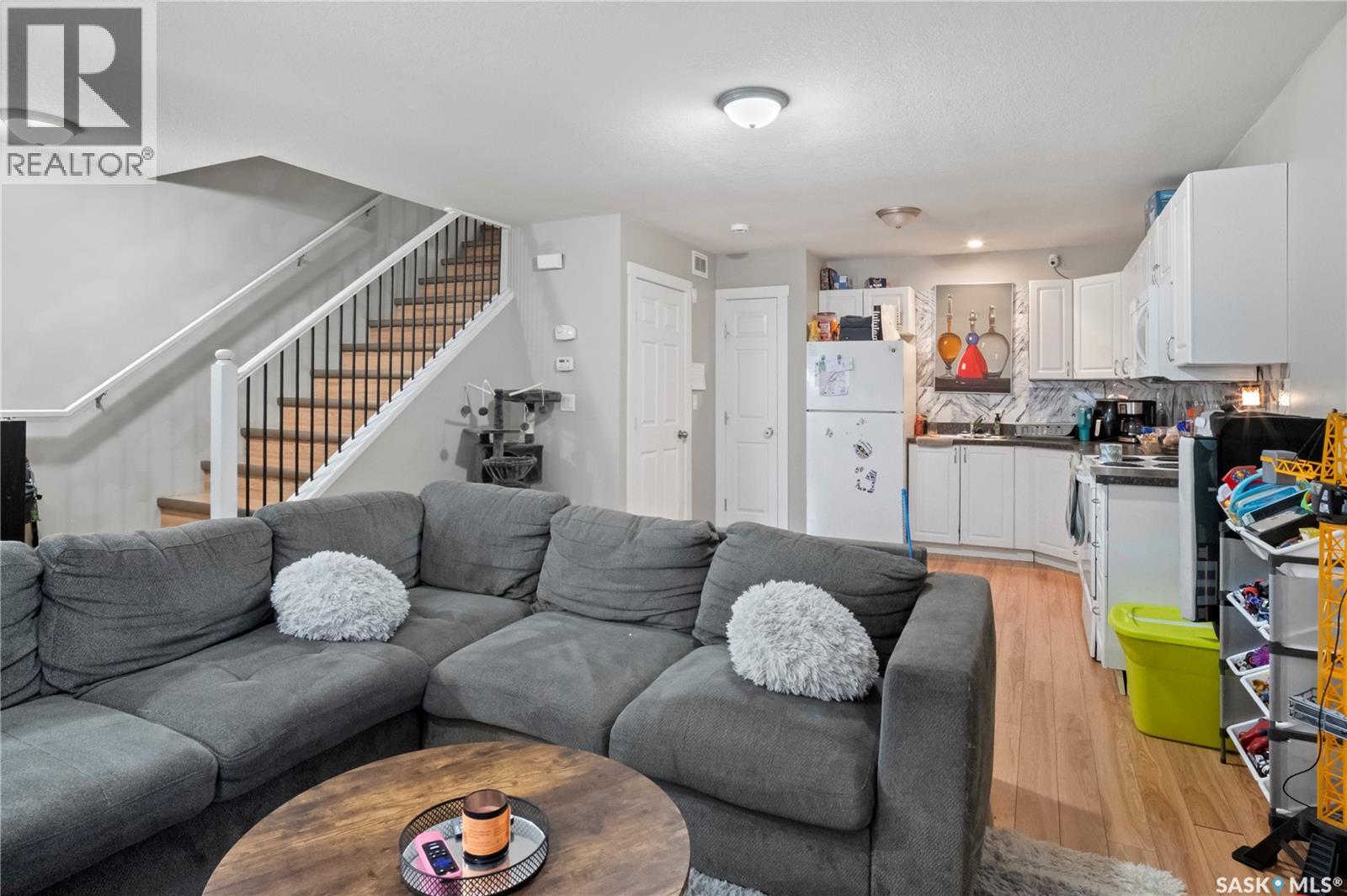 753 Rae STREET - 10