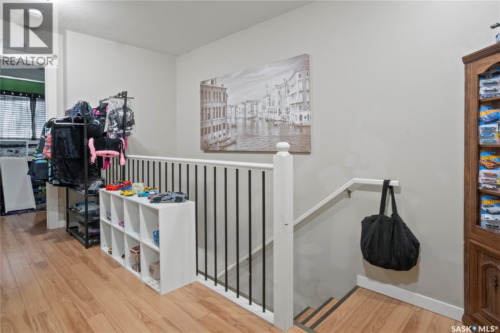 753 Rae STREET - 19