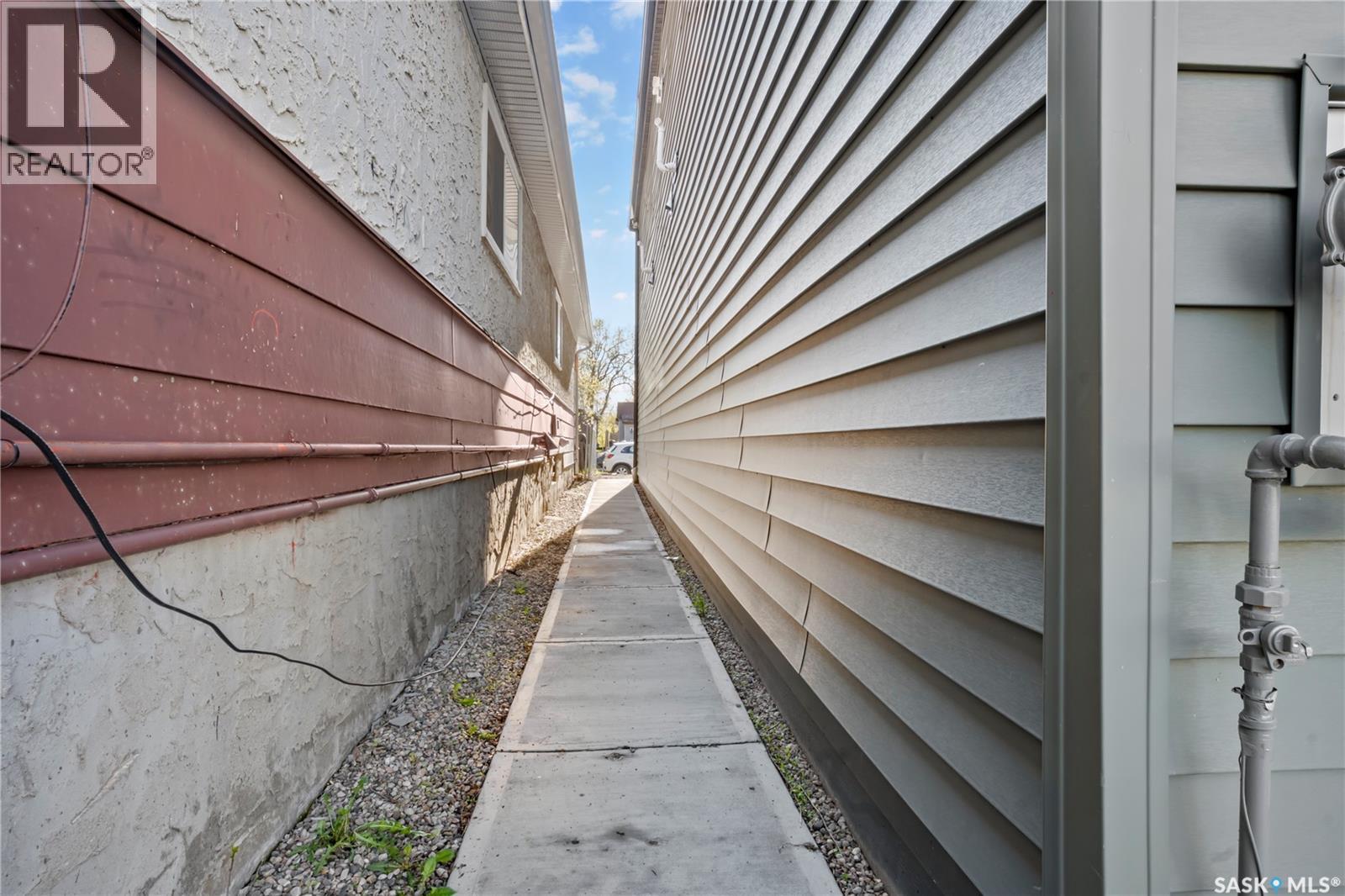 753 Rae STREET - 22