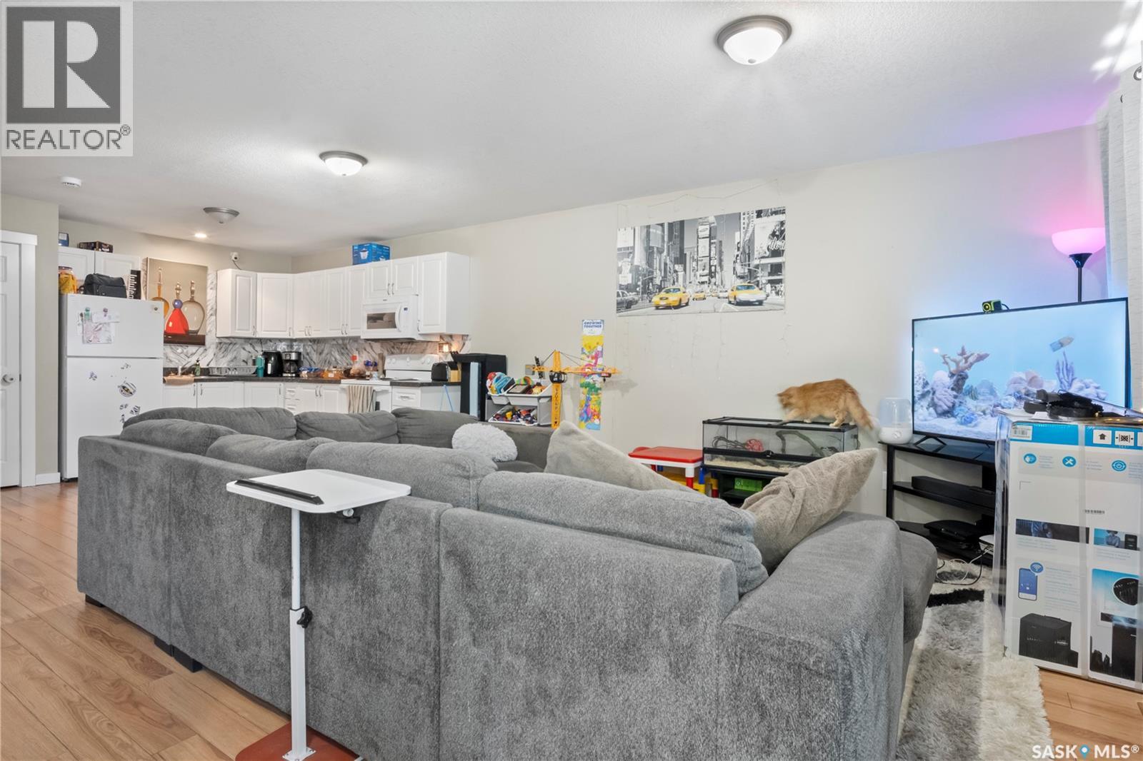 753 Rae STREET - 5